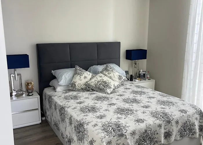 بيت للعطل Toes In The